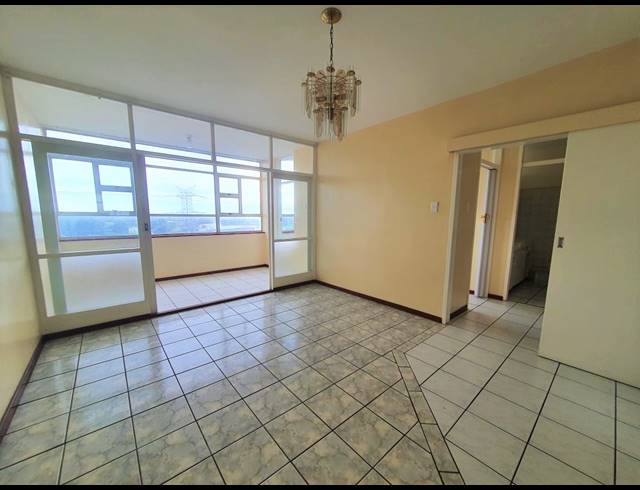 1.5 BEDROOM APARTMENT TO LET IN TOWNSEND ESTATE